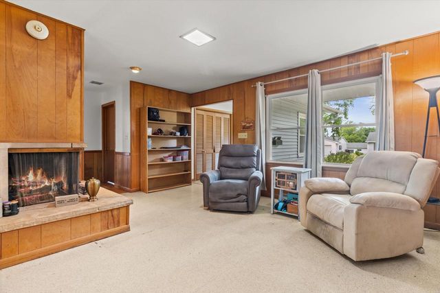 418 S Braun AVENUE, Jefferson, WI 53549
