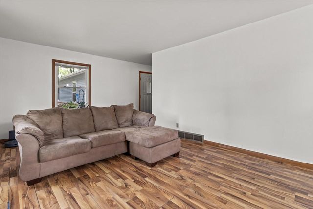 418 S Braun AVENUE, Jefferson, WI 53549