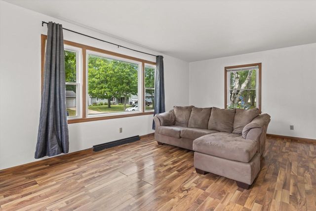 418 S Braun AVENUE, Jefferson, WI 53549
