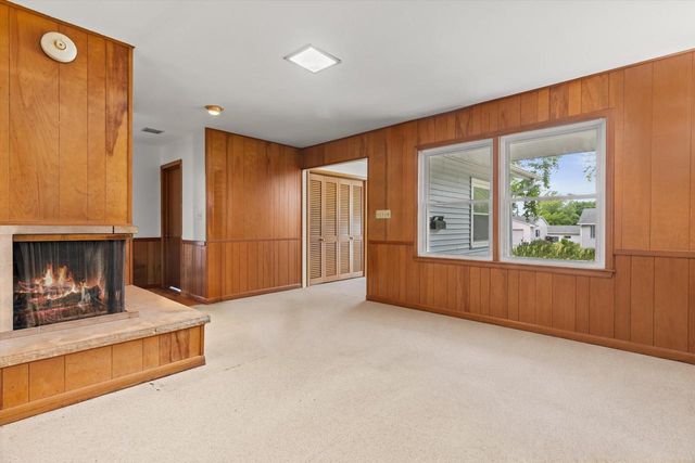 418 S Braun AVENUE, Jefferson, WI 53549
