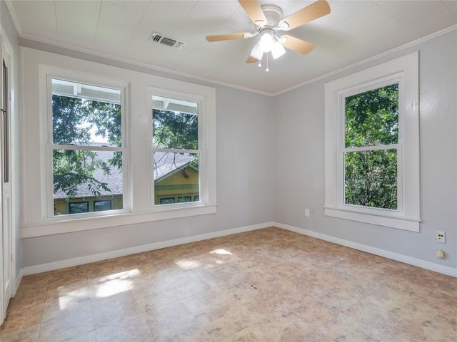 1114 W Congress Street, Denton, TX 76201