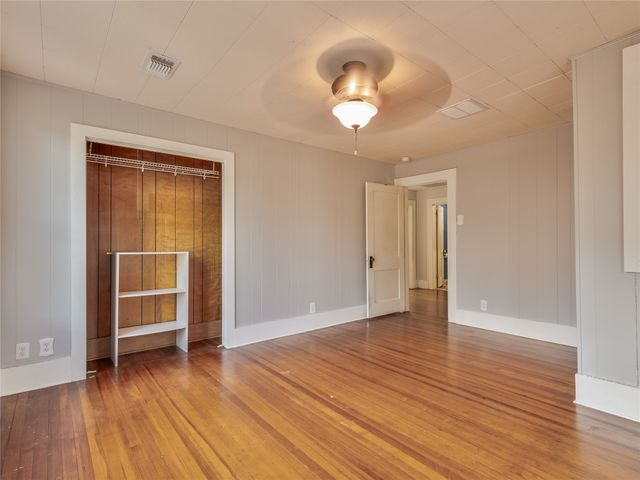 1114 W Congress Street, Denton, TX 76201