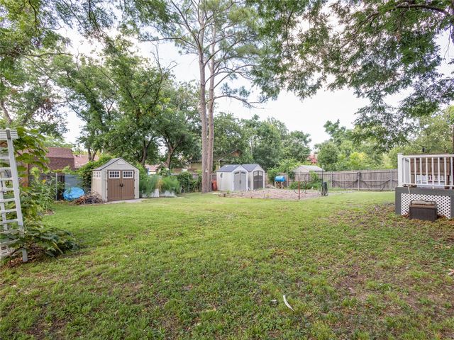 1114 W Congress Street, Denton, TX 76201