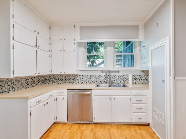 1114 W Congress Street, Denton, TX 76201