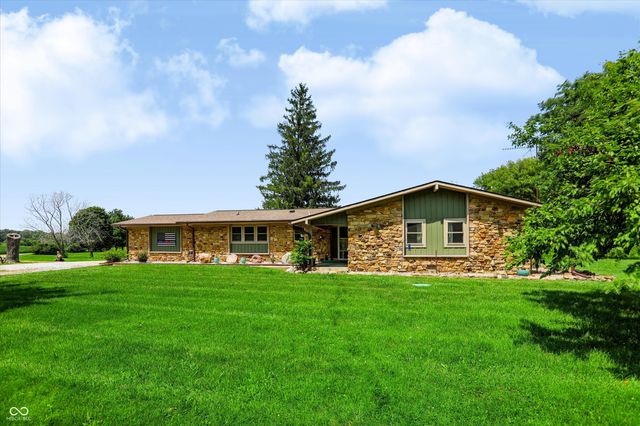 9002 N State Road 9 Road, Morristown, IN 46161