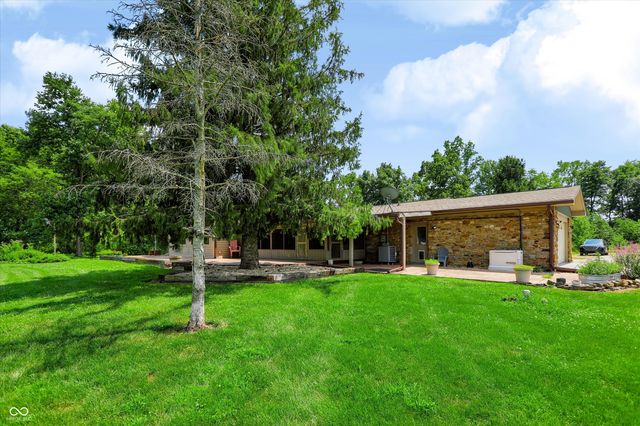 9002 N State Road 9 Road, Morristown, IN 46161