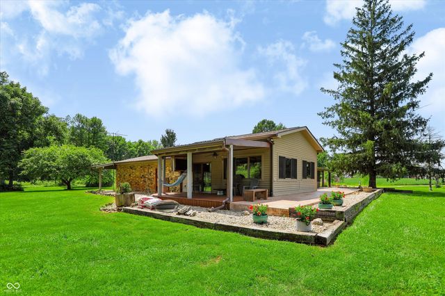 9002 N State Road 9 Road, Morristown, IN 46161