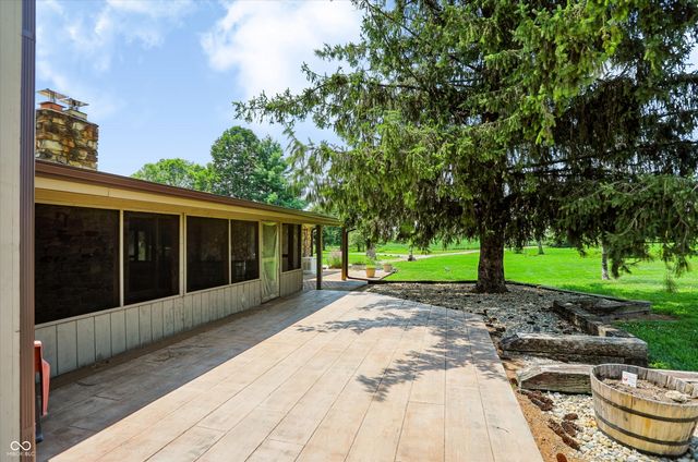 9002 N State Road 9 Road, Morristown, IN 46161