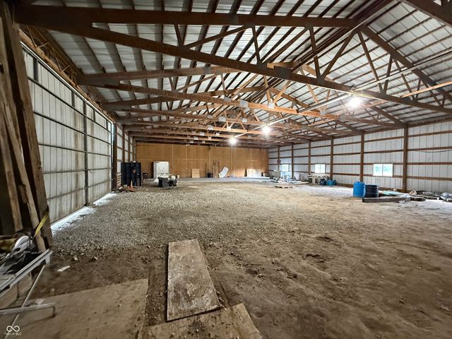 9002 N State Road 9 Road, Morristown, IN 46161