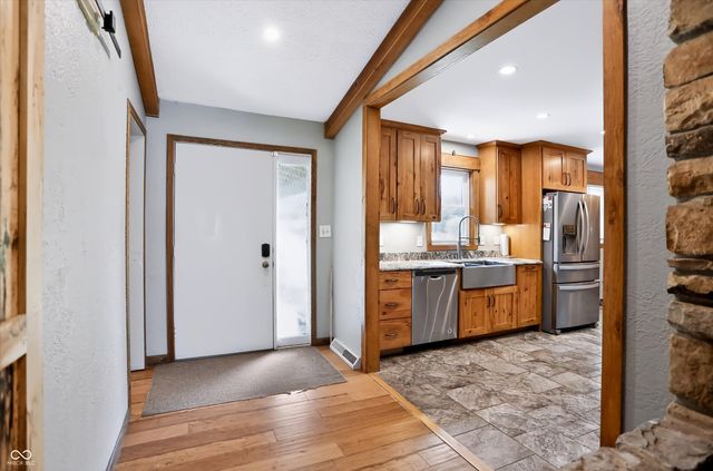 9002 N State Road 9 Road, Morristown, IN 46161