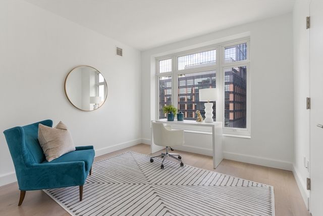 100 Lovejoy Wharf 14D, Boston, MA 02114