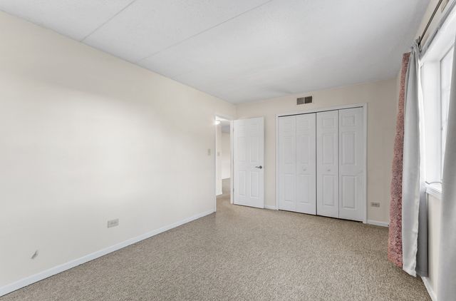 18302 Robin Lane D1, Homewood, IL 60430