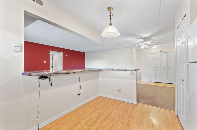 18302 Robin Lane D1, Homewood, IL 60430
