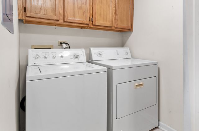 18302 Robin Lane D1, Homewood, IL 60430