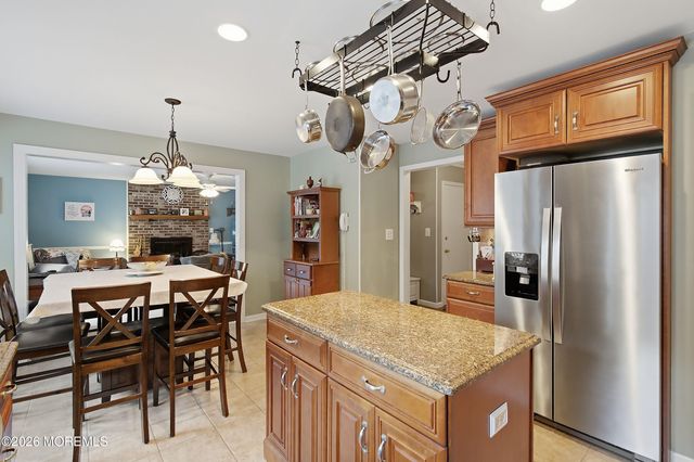4 Scarlet Oak Court, Jackson, NJ 08527