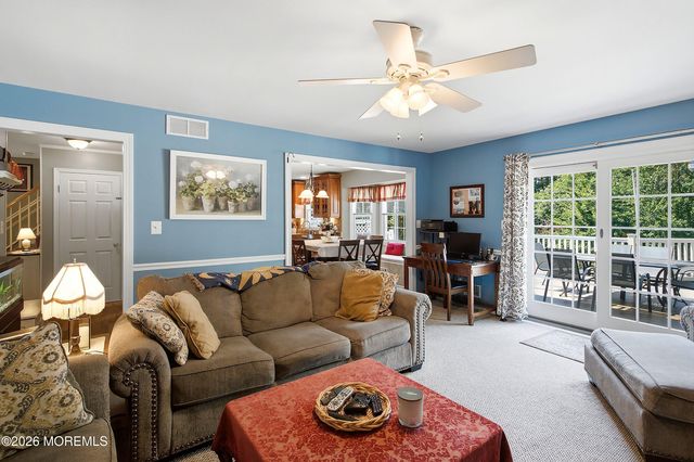 4 Scarlet Oak Court, Jackson, NJ 08527