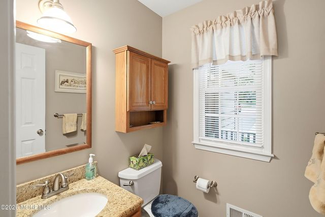4 Scarlet Oak Court, Jackson, NJ 08527