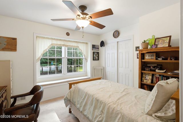4 Scarlet Oak Court, Jackson, NJ 08527