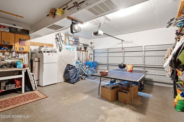 4 Scarlet Oak Court, Jackson, NJ 08527