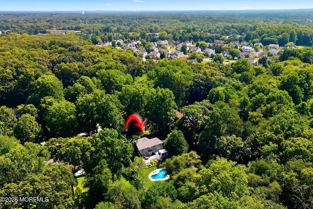 4 Scarlet Oak Court, Jackson, NJ 08527