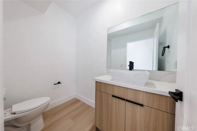 1065 S Corning Street A, Los Angeles, CA 90035
