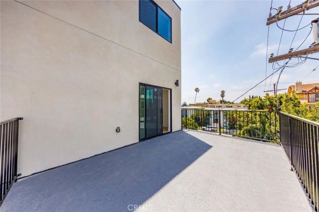 1065 S Corning Street A, Los Angeles, CA 90035