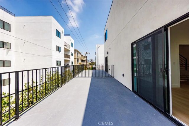 1065 S Corning Street A, Los Angeles, CA 90035