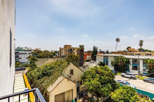 1065 S Corning Street A, Los Angeles, CA 90035