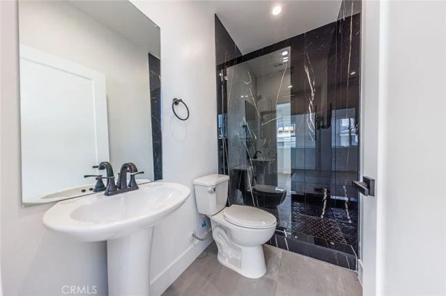 1065 S Corning Street A, Los Angeles, CA 90035