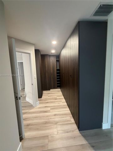 4499 NW 93rd Doral Ct, Doral, FL 33178