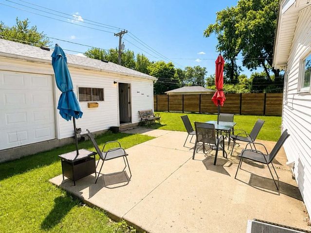 3715 Kemman Avenue, Brookfield, IL 60513