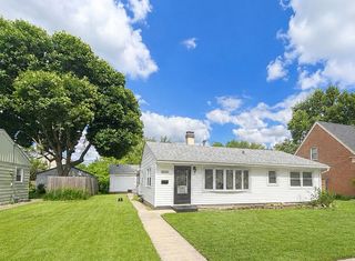 3715 Kemman Avenue, Brookfield, IL 60513