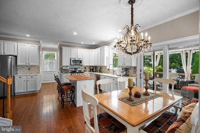 23 EDGEWATER DR, Hainesport, NJ 08036