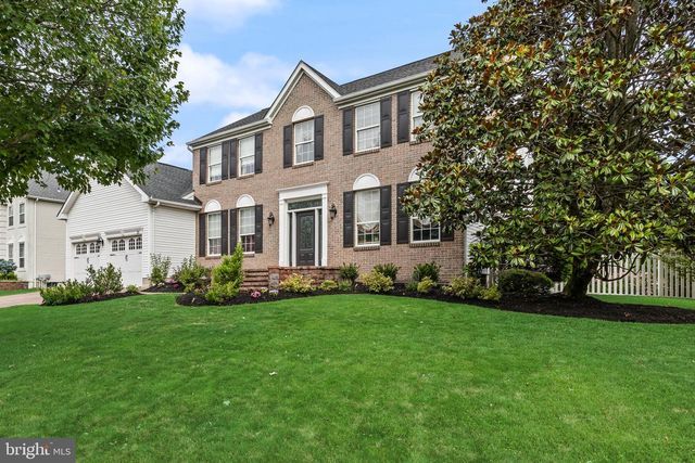 23 EDGEWATER DR, Hainesport, NJ 08036