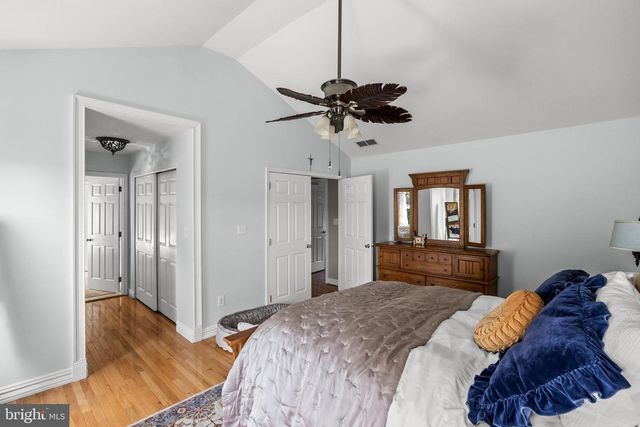 23 EDGEWATER DR, Hainesport, NJ 08036