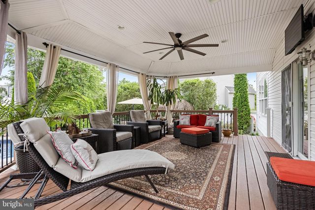 23 EDGEWATER DR, Hainesport, NJ 08036
