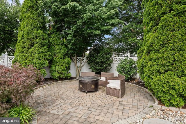 23 EDGEWATER DR, Hainesport, NJ 08036