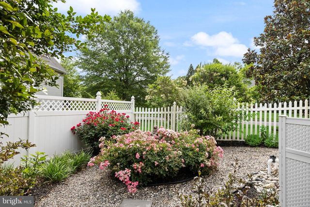 23 EDGEWATER DR, Hainesport, NJ 08036