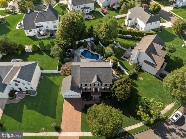 23 EDGEWATER DR, Hainesport, NJ 08036
