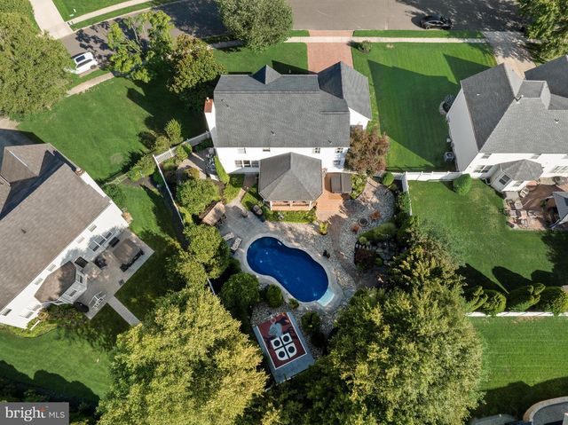 23 EDGEWATER DR, Hainesport, NJ 08036