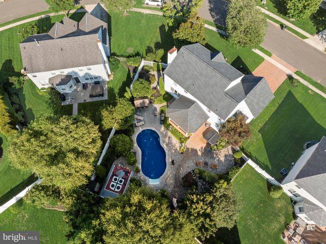 23 EDGEWATER DR, Hainesport, NJ 08036
