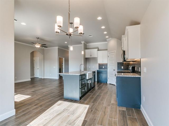 4180 Overlook Pass, Edmond, OK 73025