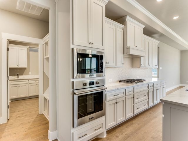 2512 Nueva Way, Mansfield, TX 76063