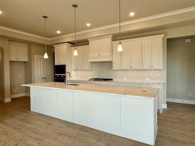 2512 Nueva Way, Mansfield, TX 76063