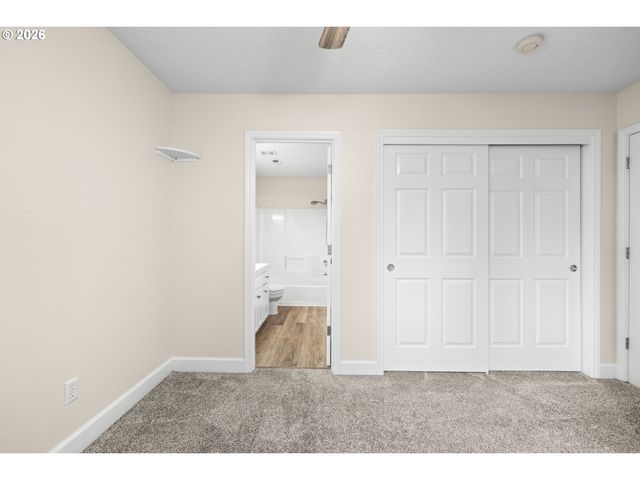 8012 Sw COLIN Ct, Portland, OR 97223