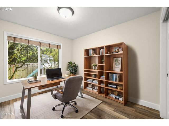 8012 Sw COLIN Ct, Portland, OR 97223