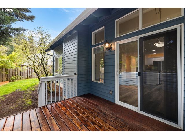 8012 Sw COLIN Ct, Portland, OR 97223