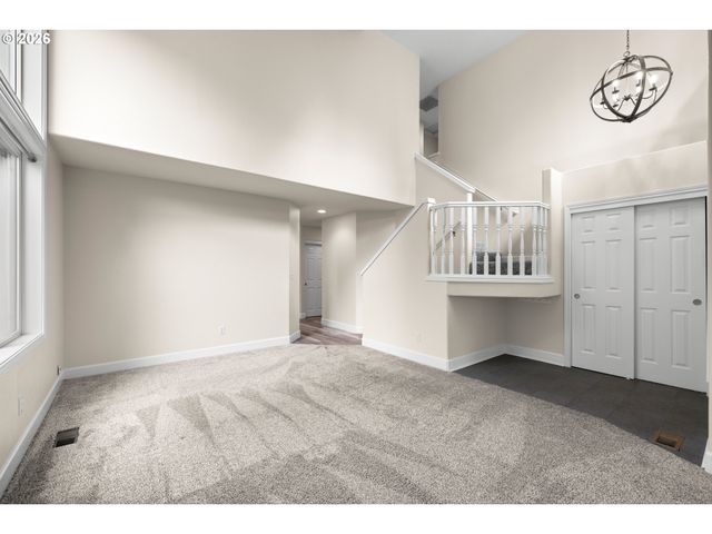 8012 Sw COLIN Ct, Portland, OR 97223