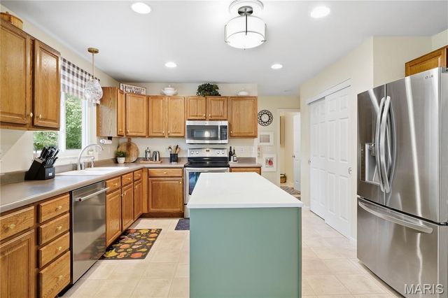 1266 Ruppel Lane, O'fallon, IL 62269