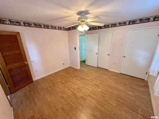 855 W Superior Avenue, Jacksonville, IL 62650